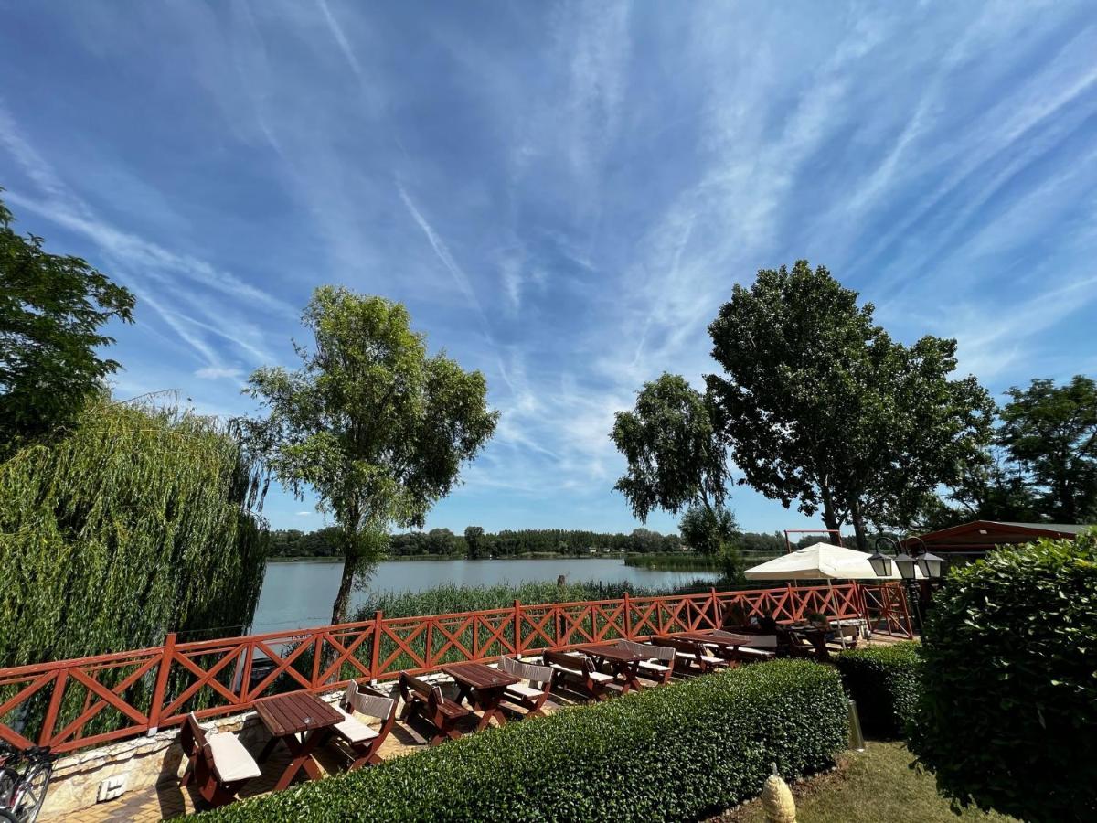Martoni Resort & Restaurant Szigetszentmárton Exterior foto